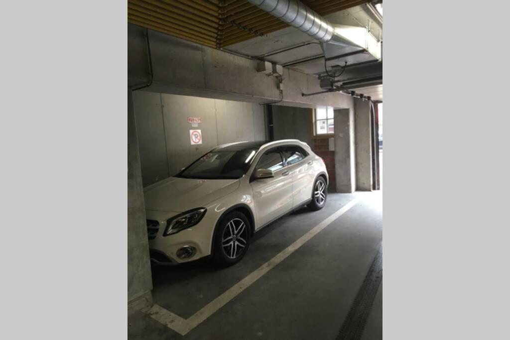クノック・ヘイストMarco Polo With Free Parkingアパートメント エクステリア 写真